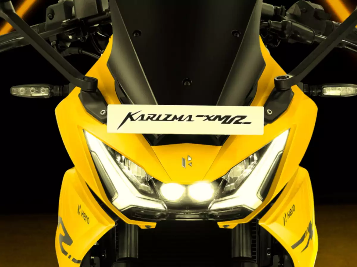 hero-karizma-xmr-210-sports-bikes-new-features-engine-technology-details-tamil-103234944