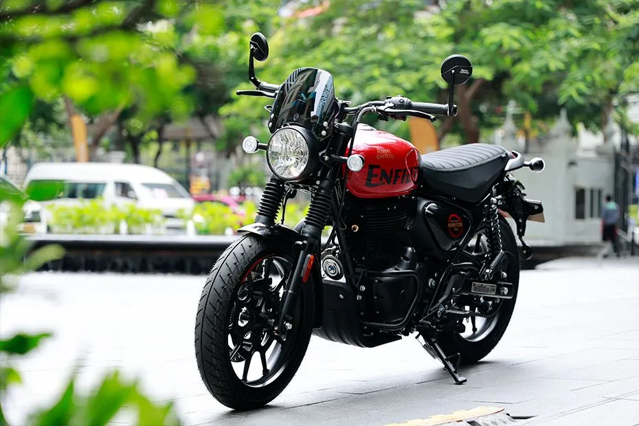 royal-enfield-hunter-125-slant-front