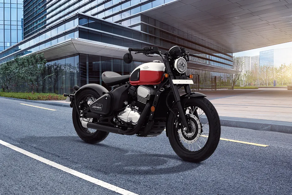 Jawa 42 Bobber side look